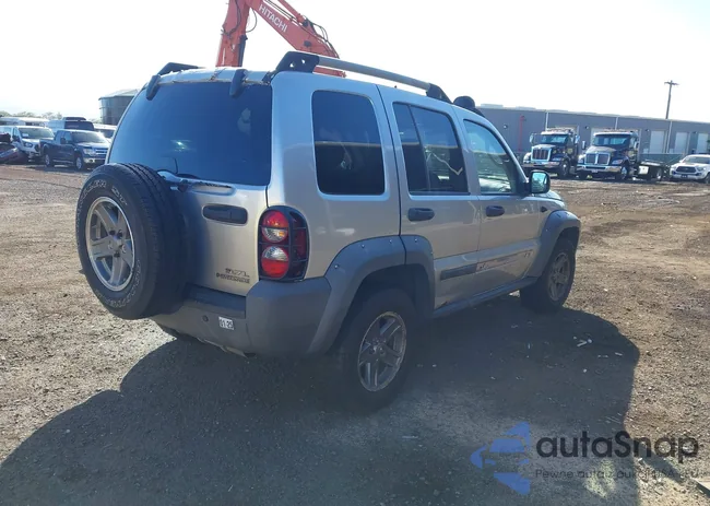 1J4GL38K55W526524: 44373366