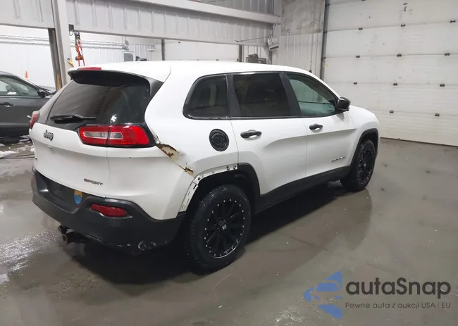 1C4PJMAB4GW317614: 44373370