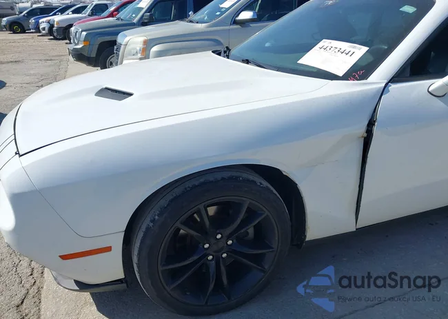 2C3CDZAG0GH166188: 44373441