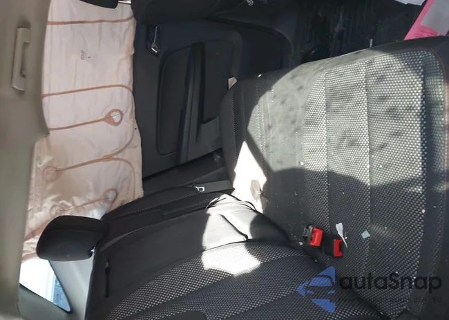 2GNFLFE32E6193961: 44372587