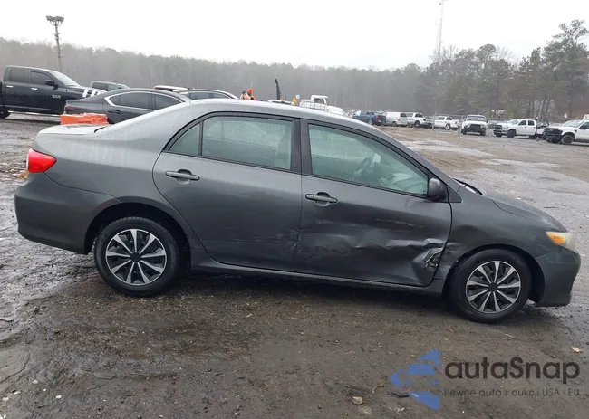 2T1BU4EE5BC677921: 44372601