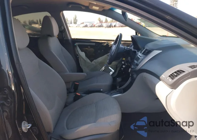 KMHCT4AE3HU275271: 44373932