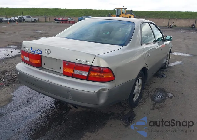 JT8BF28G4W0138507: 44373953