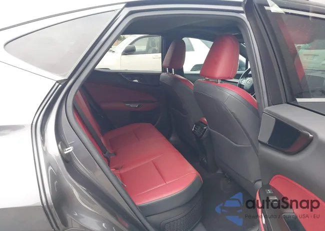 JTJGKCEZ9N5005027: 44374027