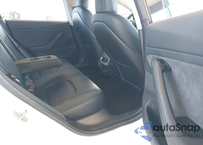 5YJ3E1EA7JF012414: 44374194