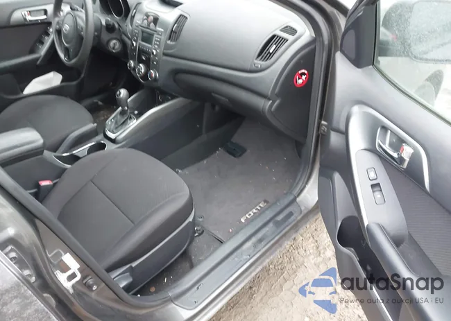 KNAFU4A2XD5682011: 44374220