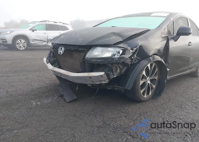 2HGFB6E56DH702077: 44374302