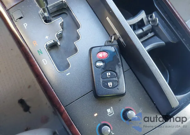 4T1BK3DB9BU440029: 44374318