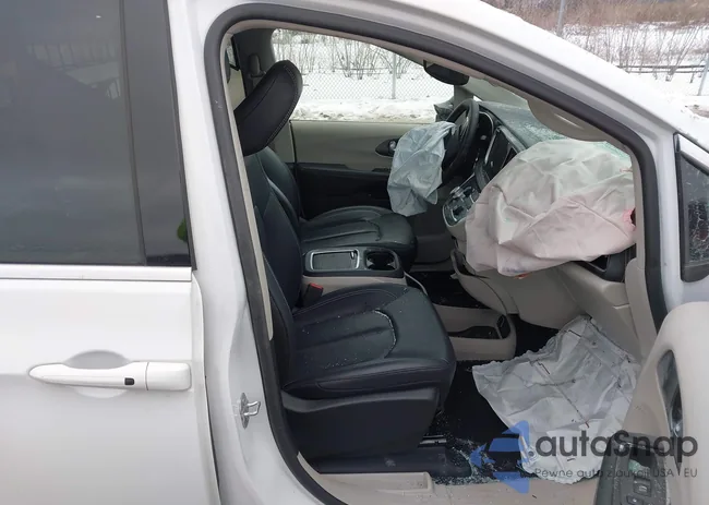 2C4RC1S75RR185115: 44374356