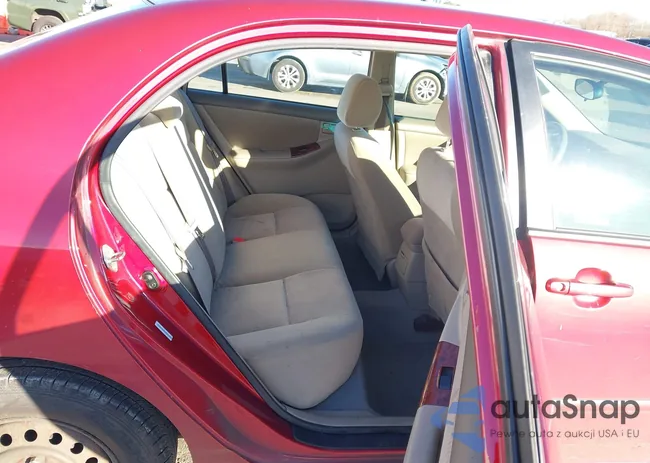 1NXBR30E55Z446880: 44374402