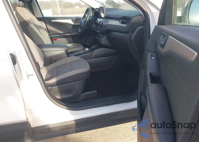 1FMCU9G63NUA60690: 44373558