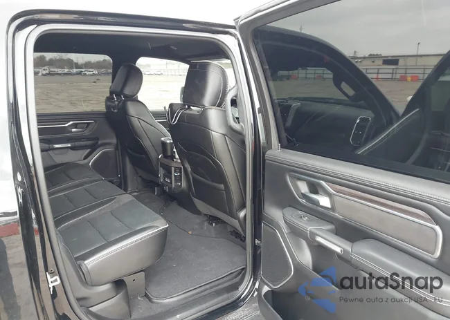 1C6SRFJP9SN511040: 44373605