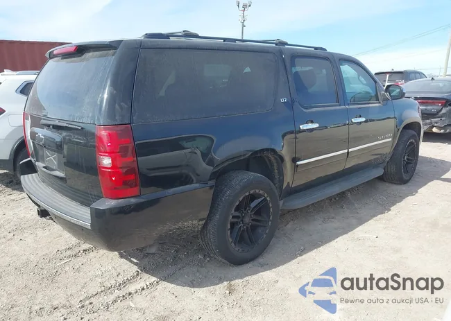 1GNSCKE06DR102626: 44373657