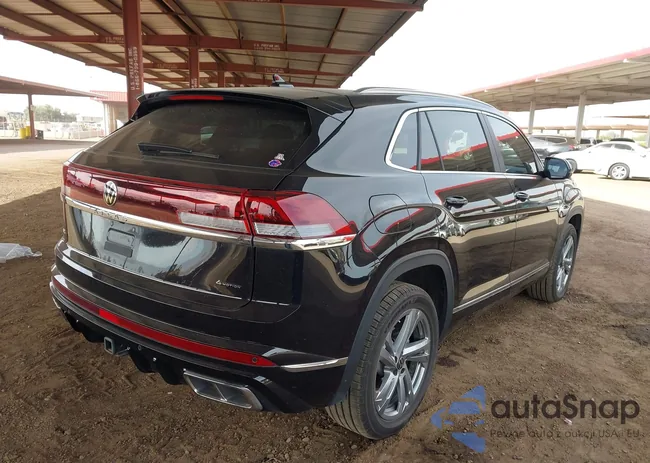 1V2AE2CA2RC251568: 44373696