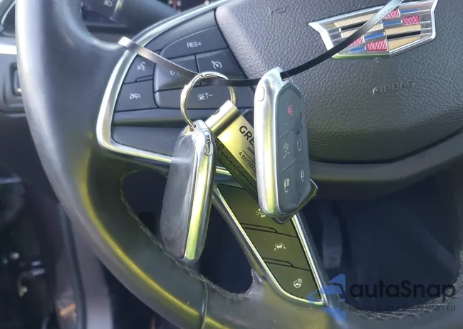 1GYKNBRS2HZ187849: 44373830