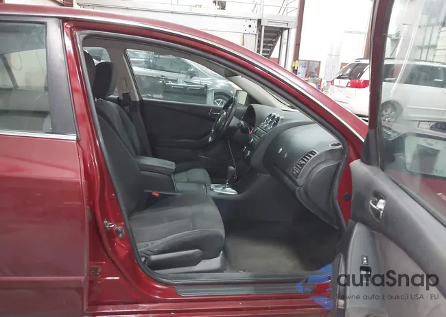 1N4AL2AP6AN459384: 44373886