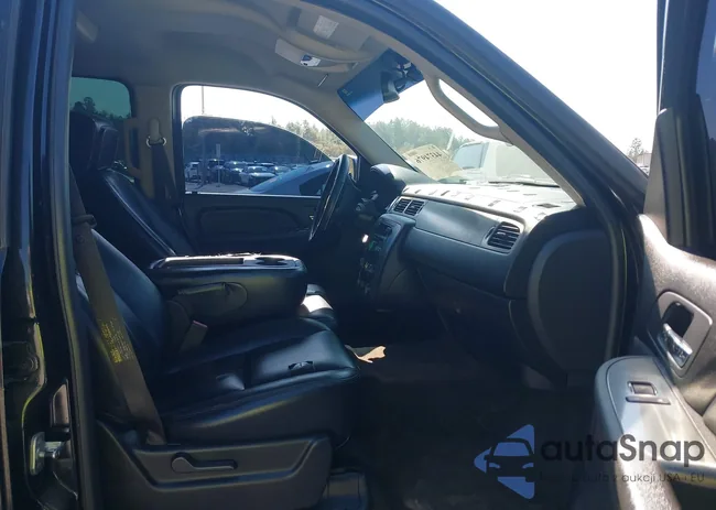 1GNFC16017R200946: 44374976