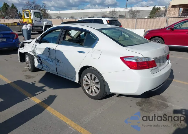 1HGCR2F84FA087076: 44375017