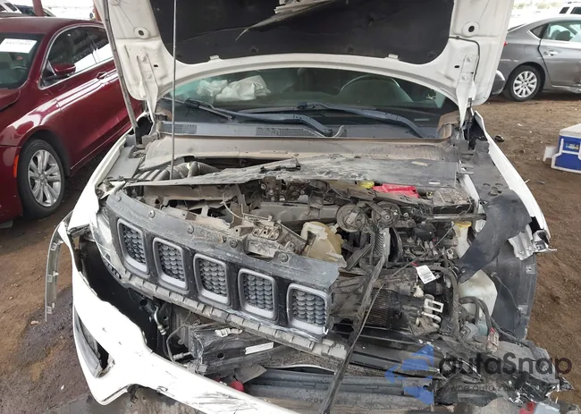 3C4NJDDB6KT799889: 44375341