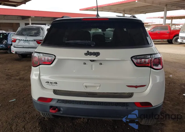 3C4NJDDB6KT799889: 44375341