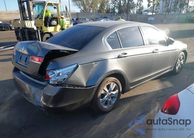 1HGCP2F44BA023438: 44374630