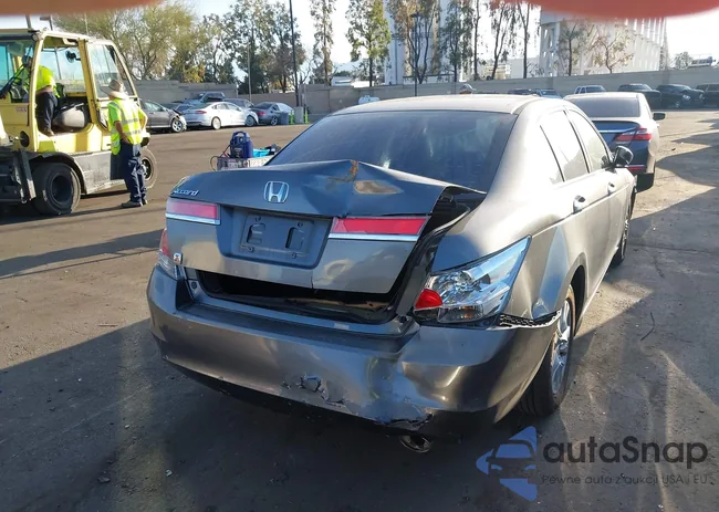 1HGCP2F44BA023438: 44374630