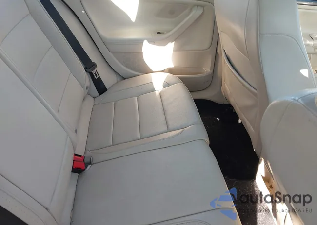 3VWPP7AJ5DM691486: 44374635