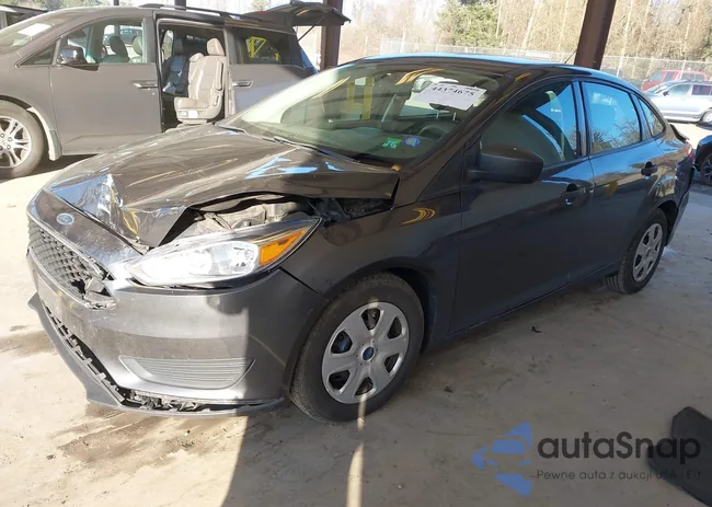 1FADP3E20JL330073: 44374675