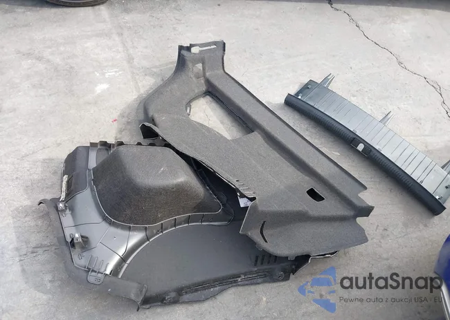 WAUB1GFF3G1077246: 44374730