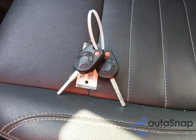 1FMCU0HX9DUC65903: 44375940