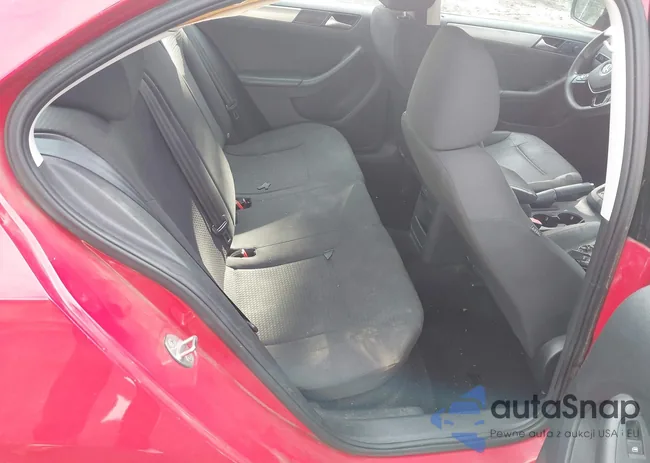 3VWD17AJ3FM407313: 44376043