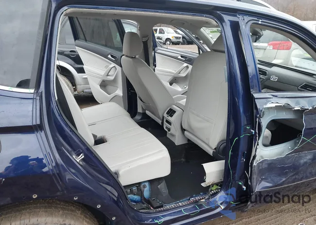 3VVMB7AX9PM128228: 44376083