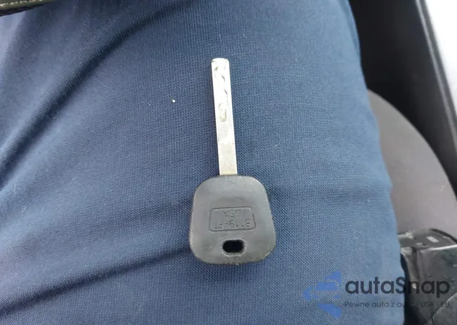 1G1PC5SB1E7130877: 44376168