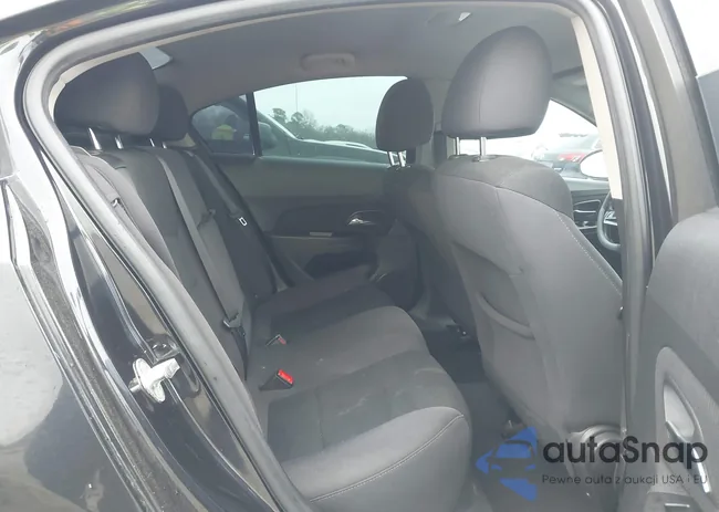 1G1PC5SB1E7130877: 44376168