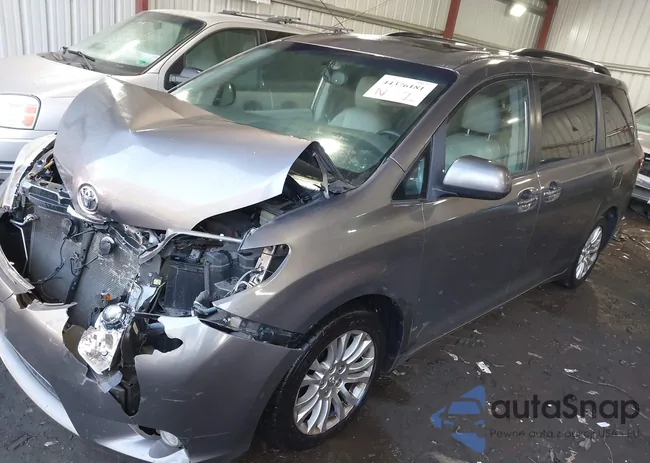 5TDYK3DC0FS645224: 44376181