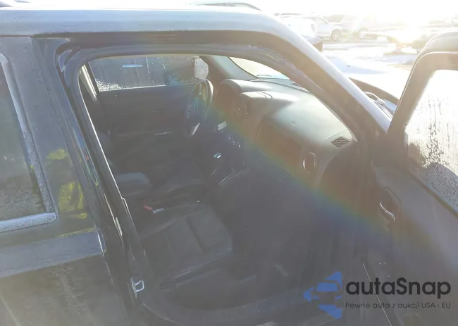 1C4NJRCB0ED634591: 44376243