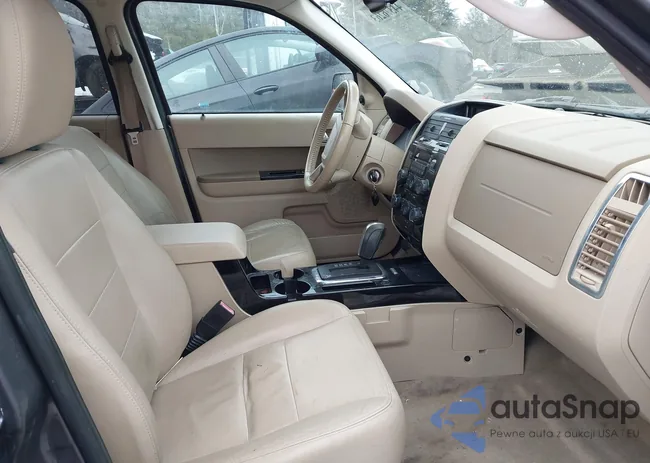 1FMCU9EG9CKB99453: 44376263