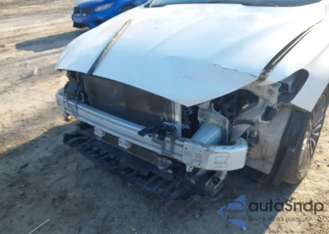 3FA6P0RU4JR141107: 44376276