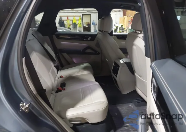 WP1AE2AY3KDA50696: 44376299