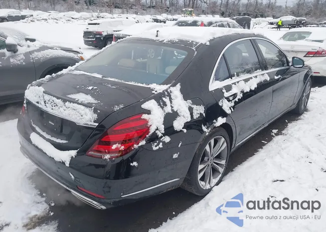 W1KUG8GB6LA555963: 44376460