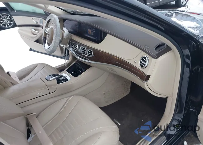 W1KUG8GB6LA555963: 44376460