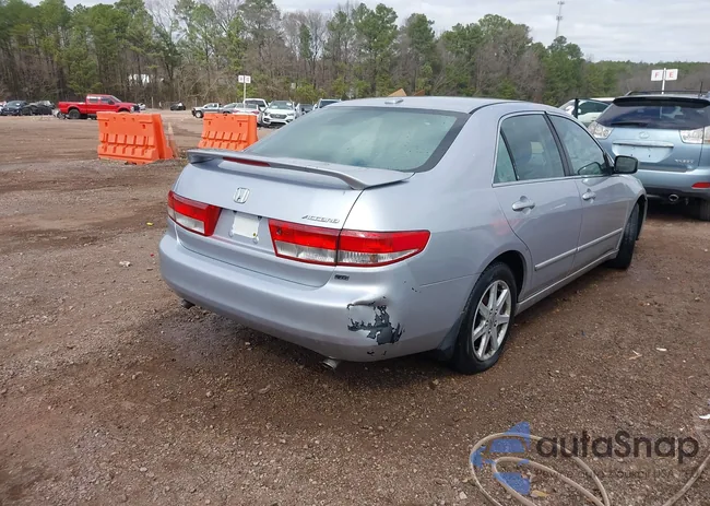 1HGCM66504A104741: 44375656