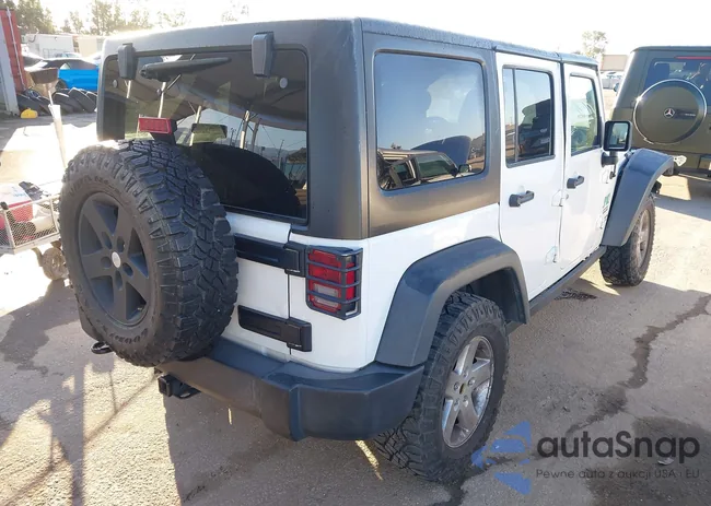 1C4BJWDG9GL196948: 44375735