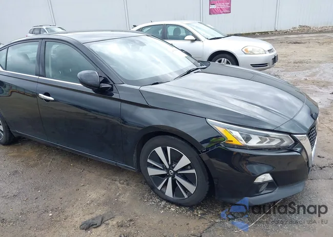 1N4BL4EV1KC177692: 44375758