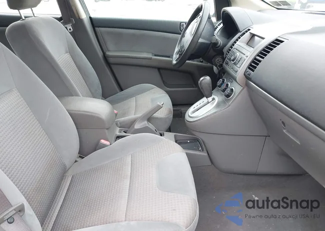 3N1AB61E08L687798: 44376915