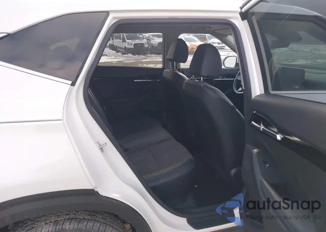 KNDEUCAA1M7123838: 44376988