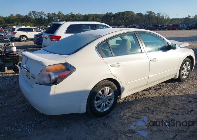 1N4AL2AP3CN430640: 44377048