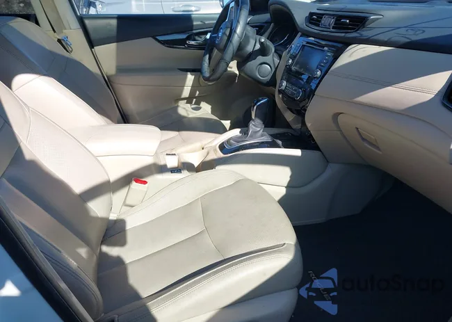 5N1AT2MVXLC730381: 44377080