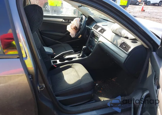 1VWAP7A32DC003971: 44377106