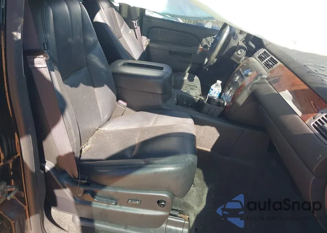 1GNSKBE06DR232618: 44377115